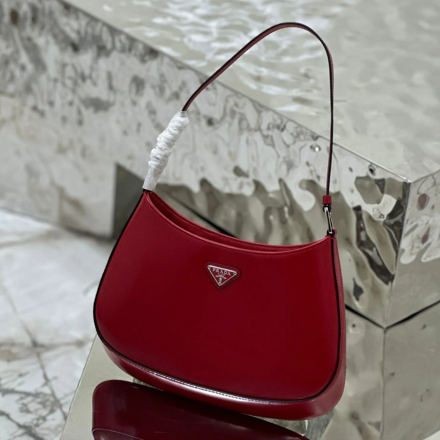 CLEO 27 DARK RED BRUSHED LEATHER SHOULDER BAG